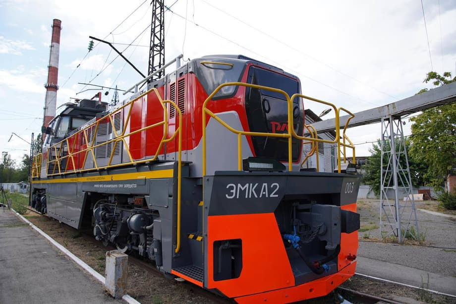 EMKA2 shunting electric locomotive