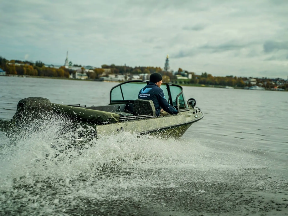 Boat with components from the "Lodka 44" company