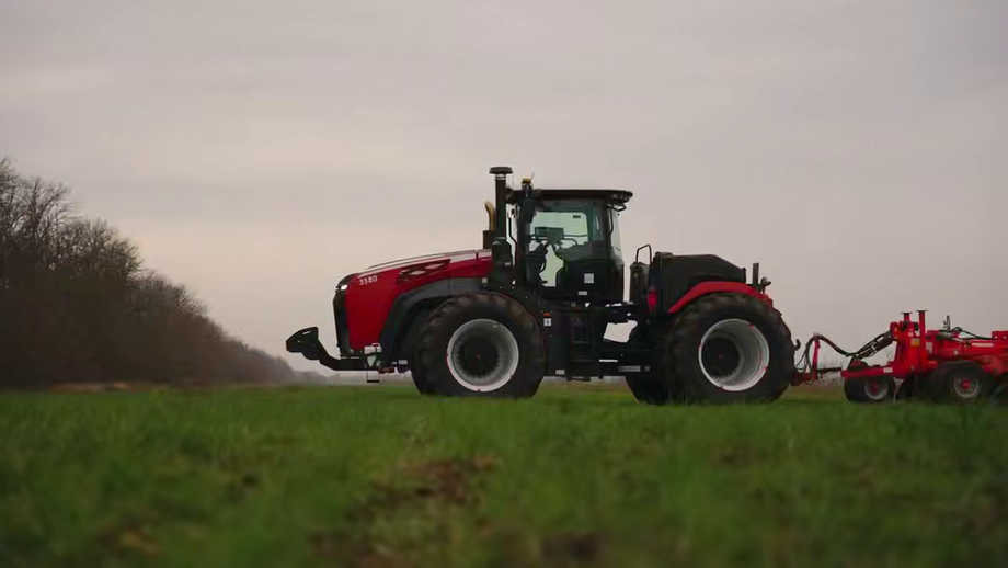 Tractor "Rostselmash 3580"