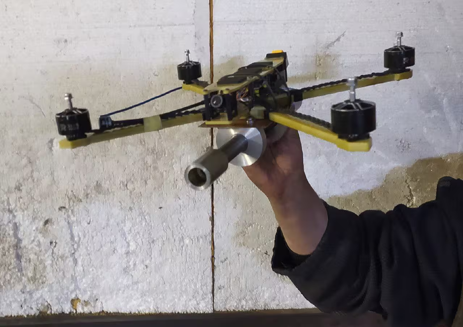 Дрон&nbsp;с безоткатным дробовиком для борьбы с БПЛА