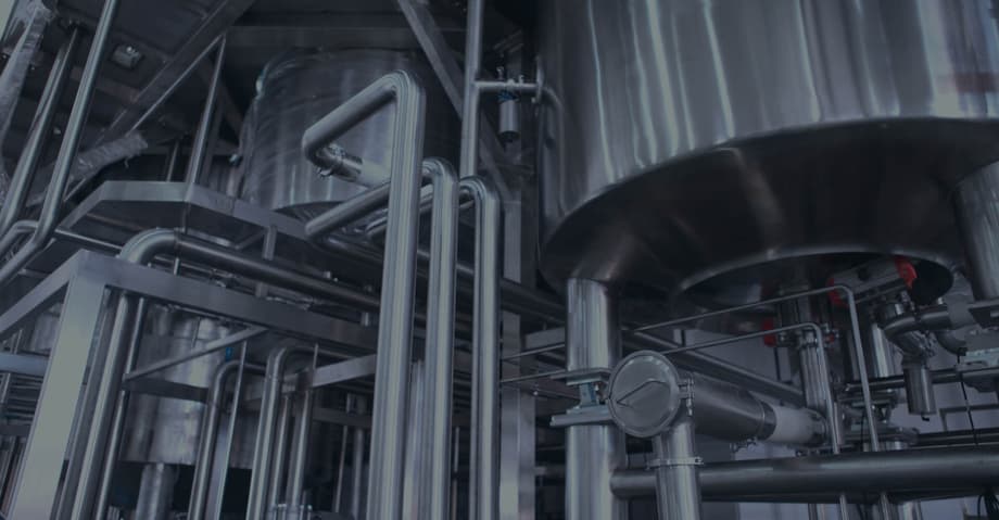 Hydrogen and oxygen production plant