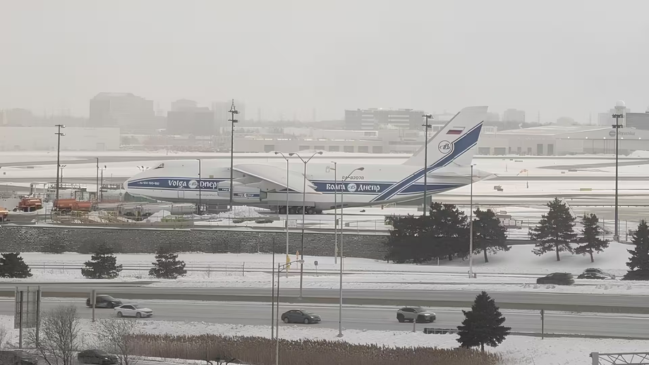 An-124-100 "Ruslan" at Toronto Airport