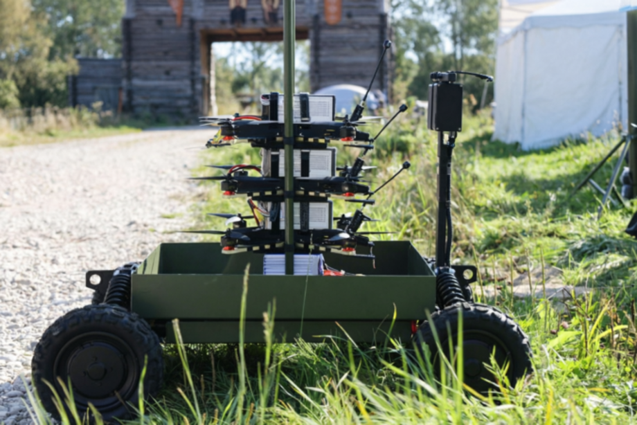 Droneport trolley with "Artemida 10" FPV drones