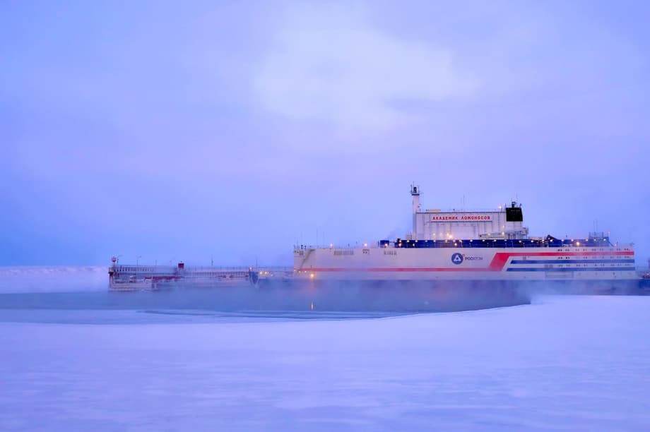 FNPP "Akademik Lomonosov"
