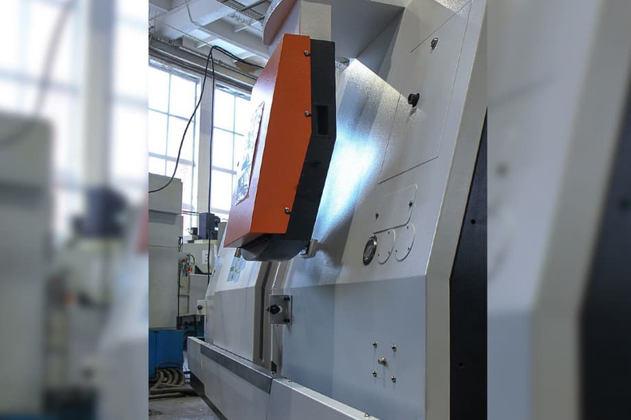 Nueva máquina de la fábrica "Mayak"