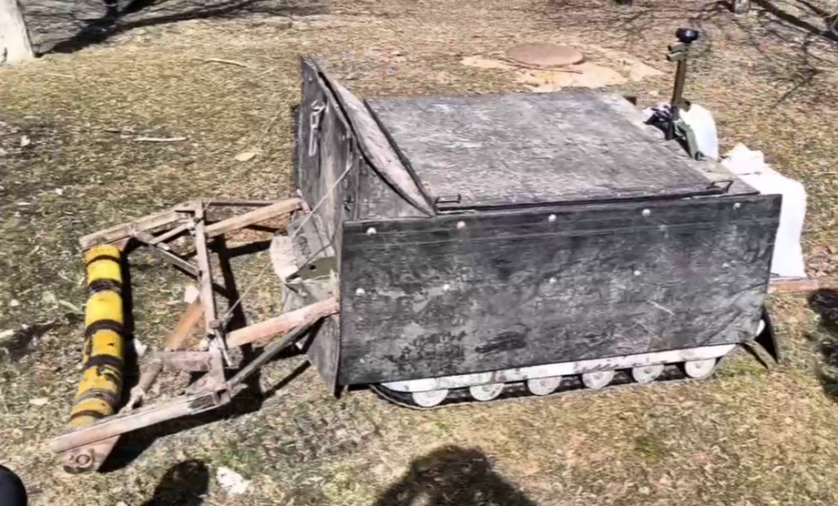 The "Courier" modernized by sappers