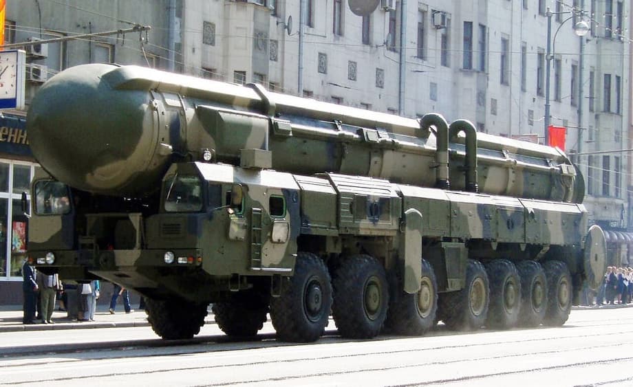 Подвижный грунтовой комплекс РТ-2ПМ «Тополь» 