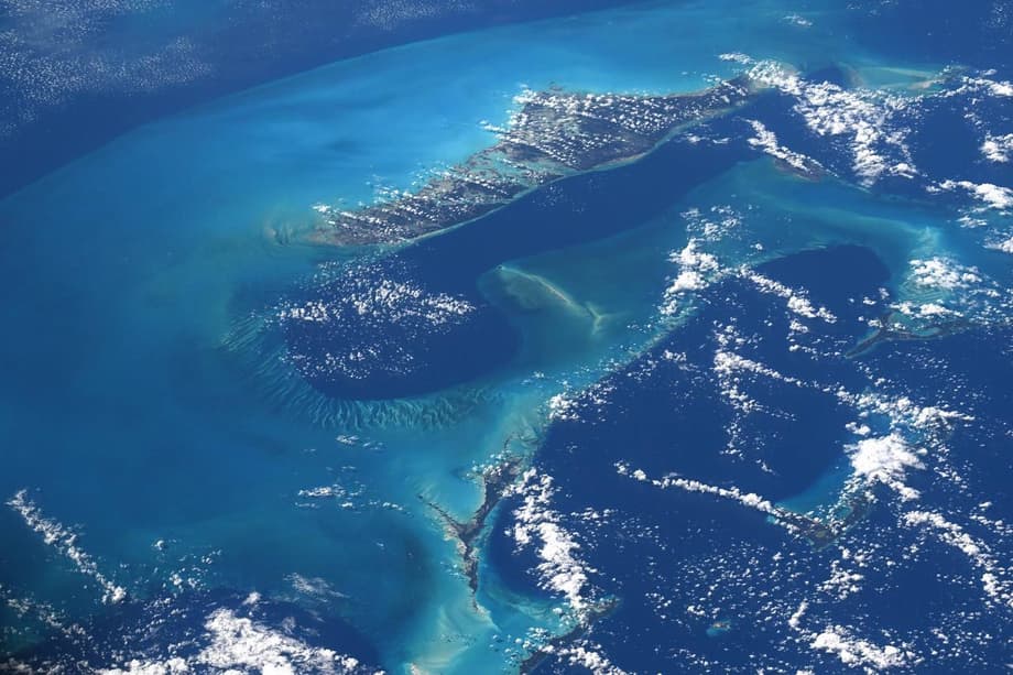  Багамские острова с борта МКС
