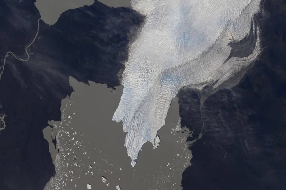  Ледники Патагонии с борта МКС