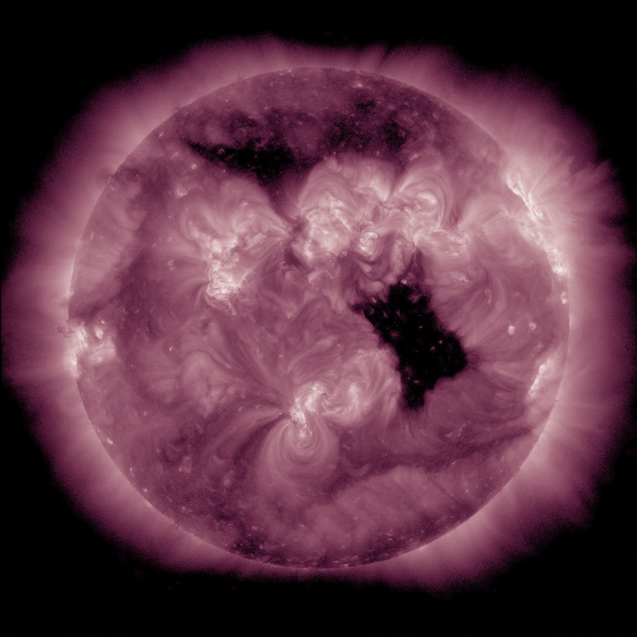 Корональная дыра на Солнце