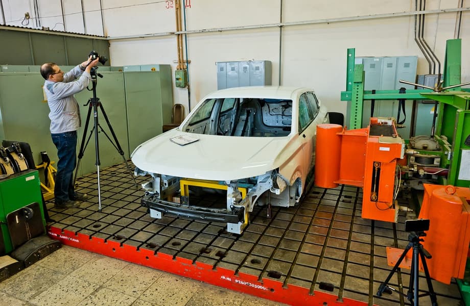 Заводские испытания Lada Azimut на безопасность