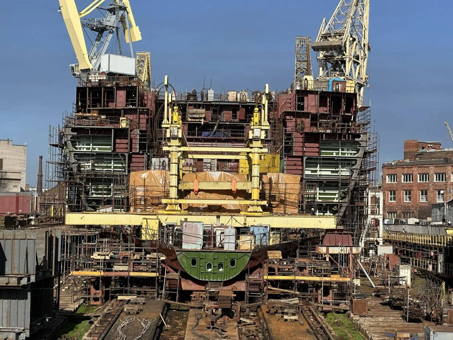 Icebreaker "Leningrad"