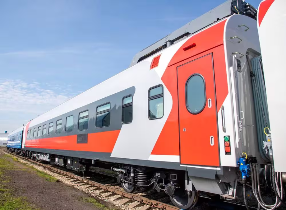 Пассажирский купейный вагон модели 61-4533 габарита Т