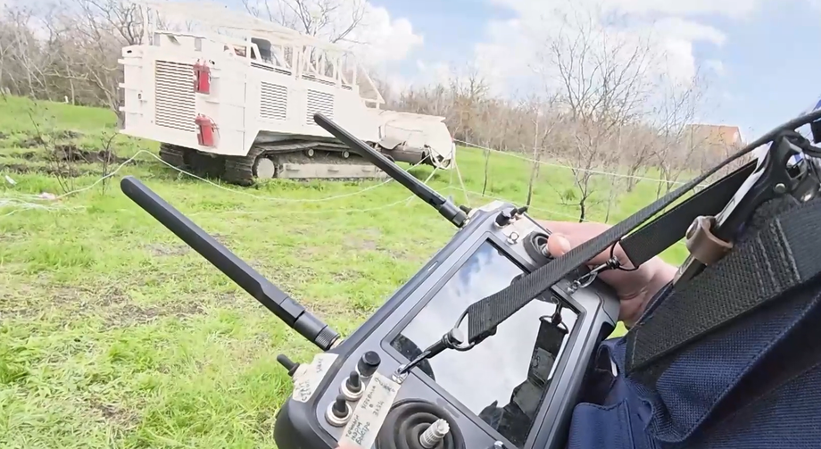 Уникальный тяжелый робототехнический комплекс «Белогор»