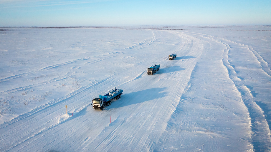 Колонна беспилотных грузовиков