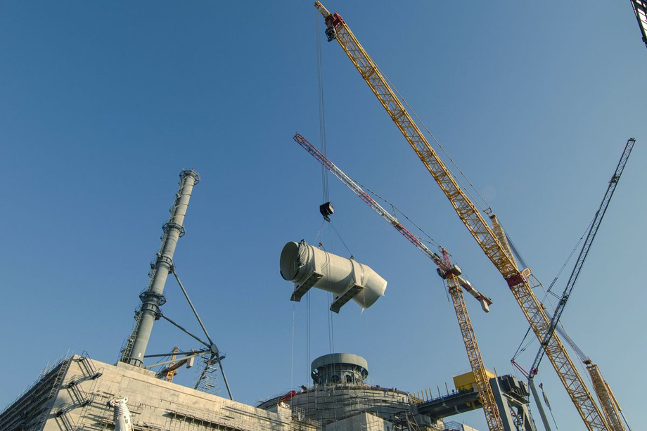 Монтаж оборудования на АЭС «Аккую»