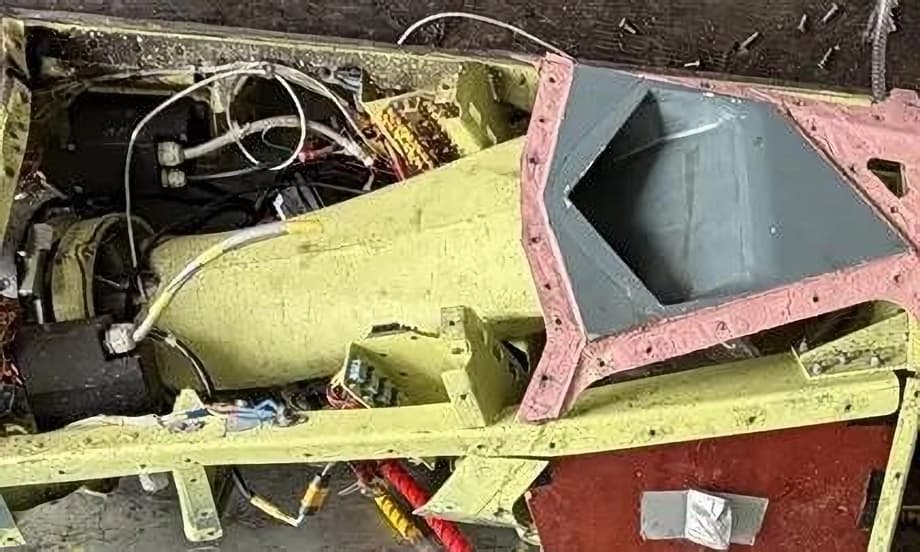 Обломки ракеты С-71К «Ковёр»