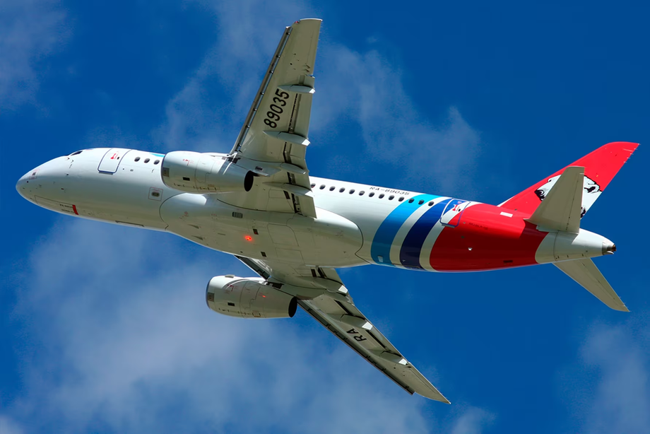 SSJ-100 с SaM146