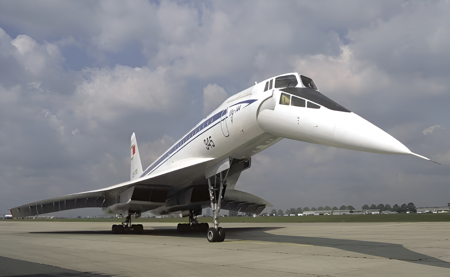 Ту-144