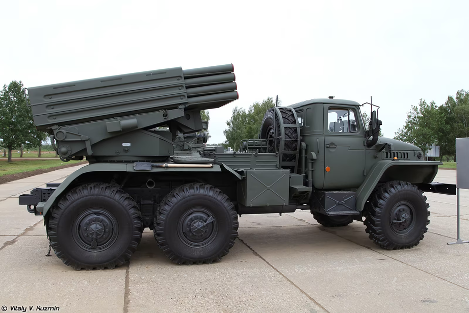 Боевая машина 2Б17-1 из состава РСЗО 9К51М «Торнадо-Г» 