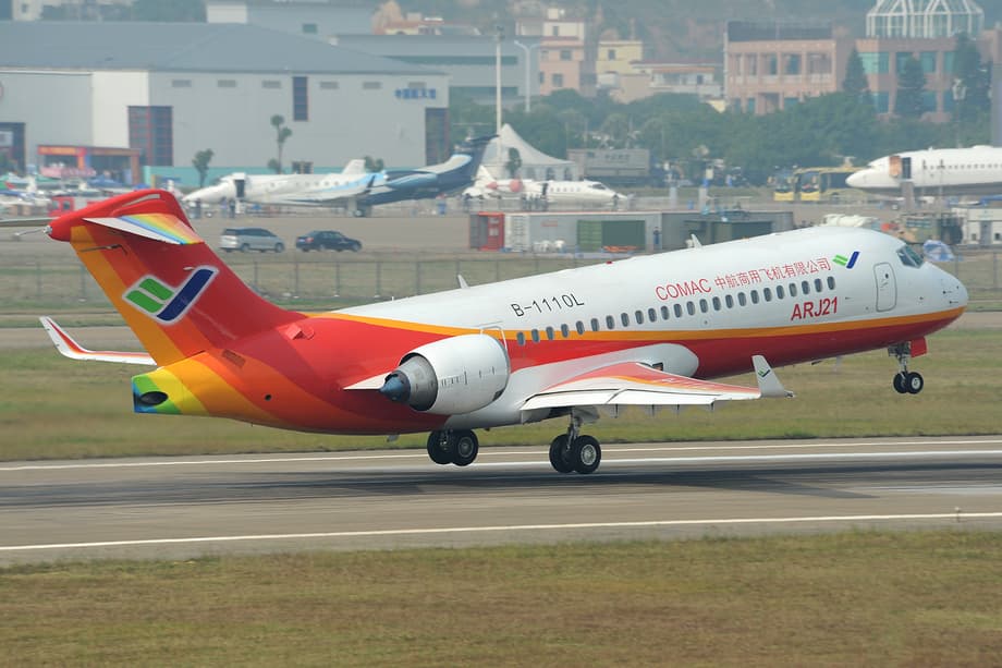COMAC C909