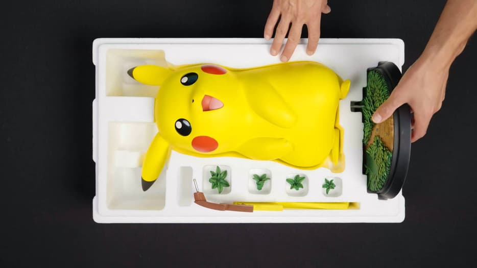  Image rights belong to Pokemon, Nintendo, Creatures, GAME FREAK, and Sideshow Collectibles 