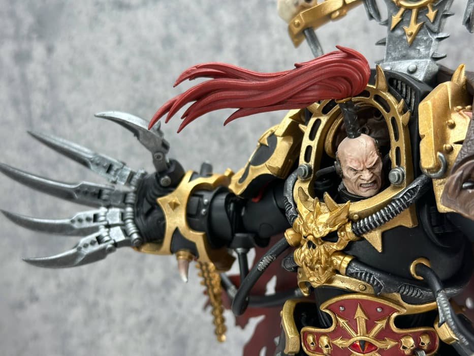 Права на изображения принадлежат Games Workshop и JoyToy