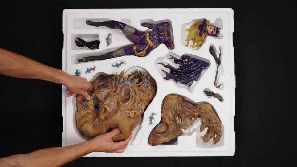 Права на изображения принадлежат DC Comics и Sideshow Collectibles