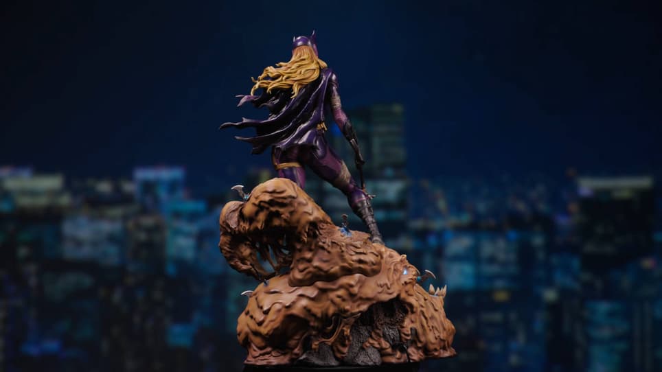 Права на изображения принадлежат DC Comics и Sideshow Collectibles