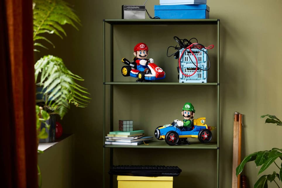  Image rights belong to LEGO Group and Nintendo 