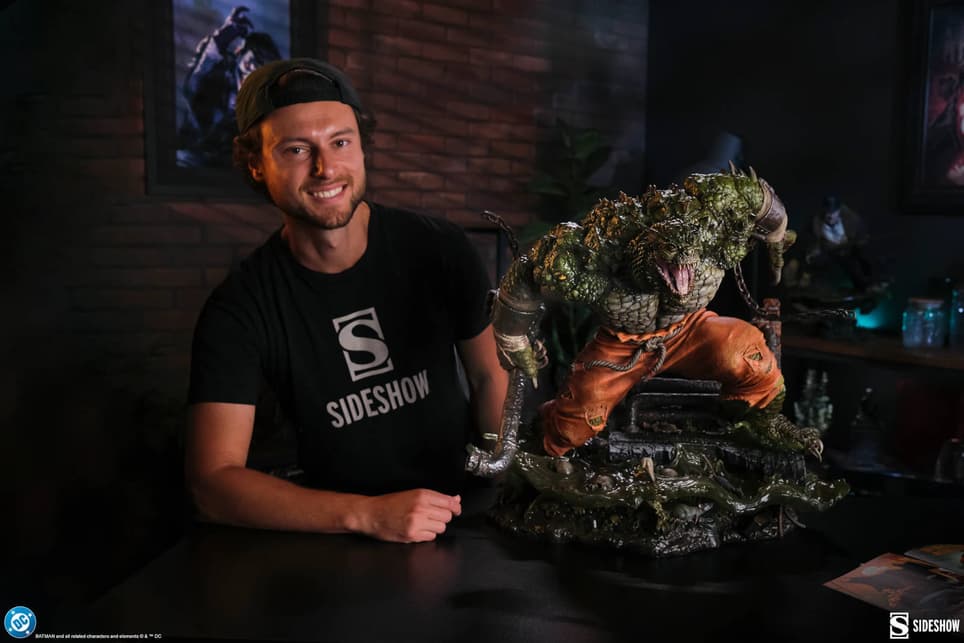  Права на изображения принадлежат DC Comics и Sideshow Collectibles 