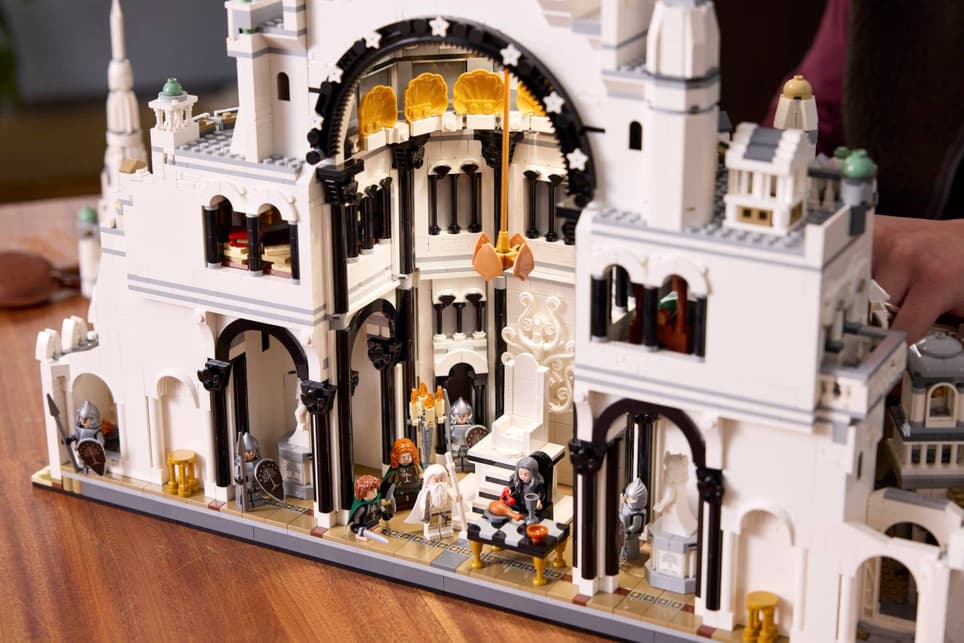  Права на изображения принадлежат LEGO Group и Warner Bros. 