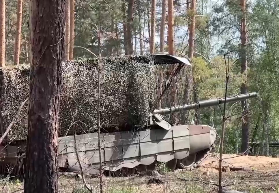  T-90M "Proryv"