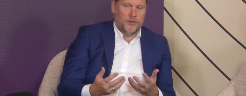 1300 уволенных, закрытие студий и крах крупной сделки. Глава Embracer покидает пост