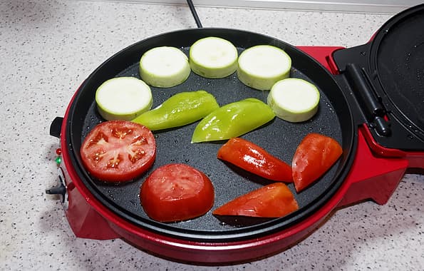 Пиццамейкер Kitfort KT-1614