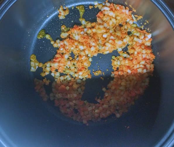 профессиональная мультиварка Redmond RMC-SM1000