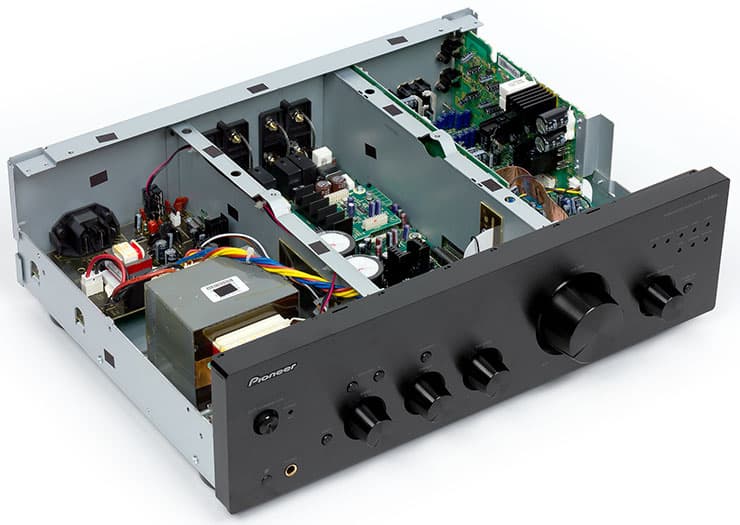Интегральный усилитель Pioneer A-50DA класса D со встроенным ЦАП