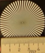 Объектив Nikon AF-S DX Nikkor 18–55mm f/3.5–5.6 G VR II, фокусное расстояние 27 мм, f/3,5, край кадра