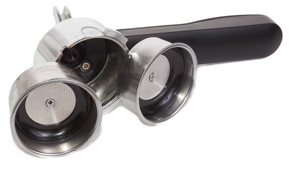 кофеварки-эспрессо Rommelsbacher EKS 2000 и DeLonghi EC680, и кофемашина Philips Saeco Xsmall HD8745