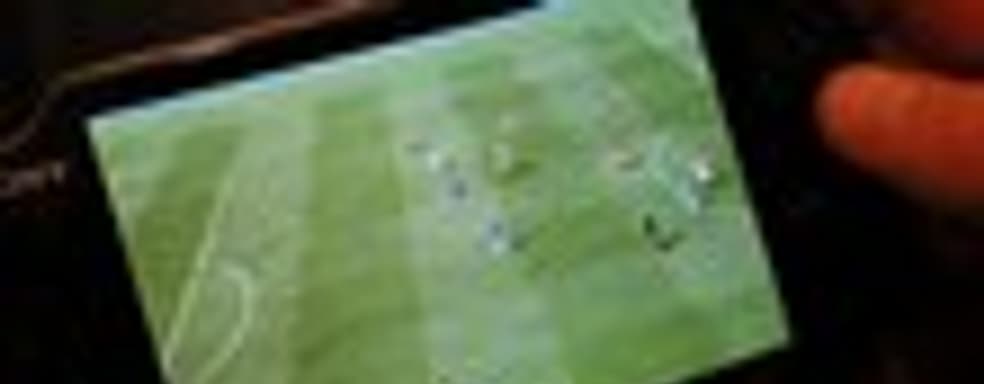 Подробности о сенсорном управлении в FIFA Soccer для PS Vita