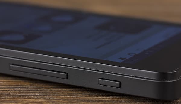 Смартфон BQ Aquaris E4.5 Ubuntu Edition Смартфон BQ Aquaris E4.5 Ubuntu Edition