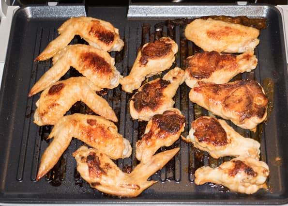 Контактный электрогриль Kitfort KT-1603