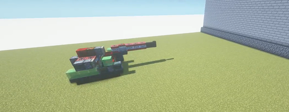 Игрок построил в Minecraft одноразовый танк и попытался разрушить большую постройку