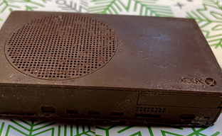 Microsoft рассылает шоколадные Xbox Series избранным. Как подслащивают жизнь журналистов