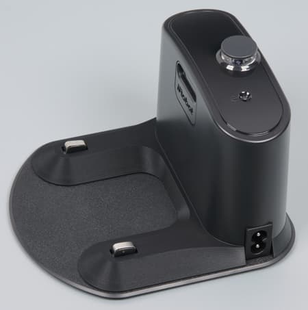 Робот-пылесос iRobot Roomba 880, база