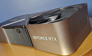 «Кирпич» за 300 000 рублей: видеокарты GeForce RTX 5090 и RTX 5090D выходят из строя, предположительно, из-за драйверов