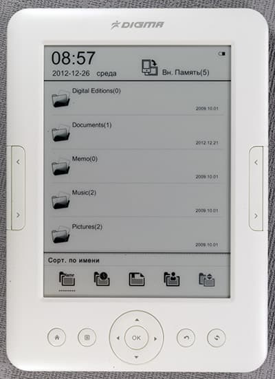 Добротная недорогая электронная книга (читалка) Digma e605 с экраном E-Ink Pearl