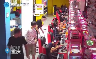 Преступника арестовали в интернет-кафе благодаря его высокому рейтингу в League of Legends