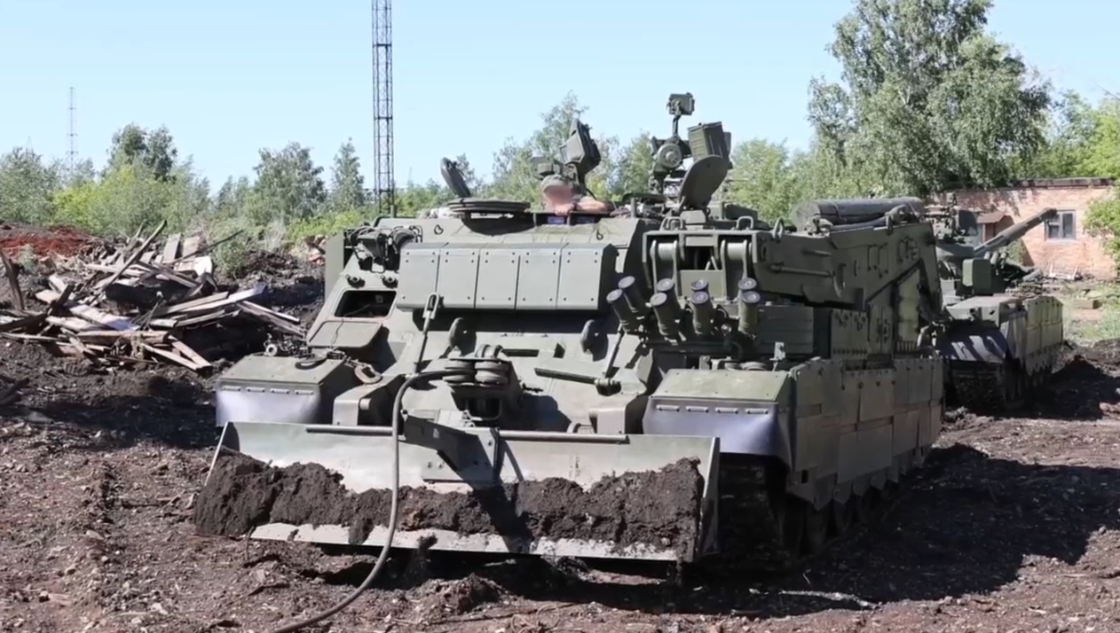 Latest BREM-80s Based on T-80 Gas Turbine Tank Delivered to the Military