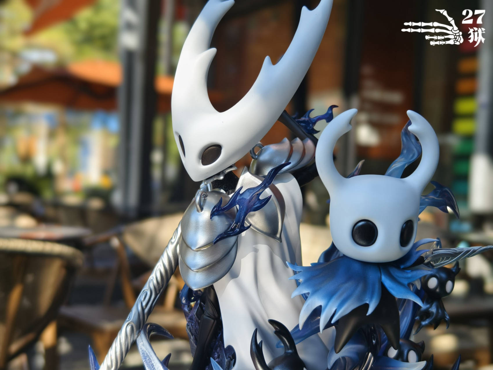 Детализация статуи Рыцаря и Чистого Сосуда